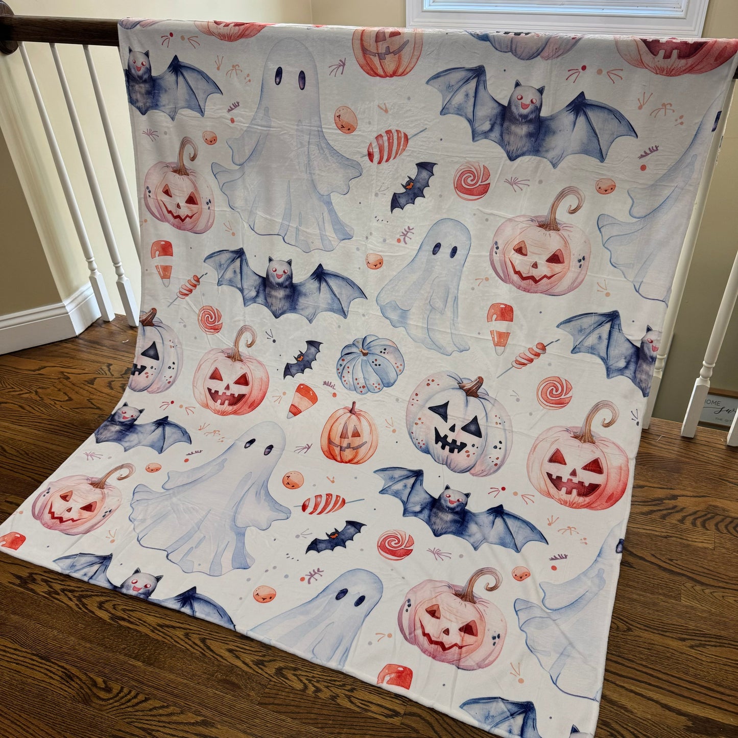 Blanket - Halloween - White Ghost - PREORDER 7/29-8/1