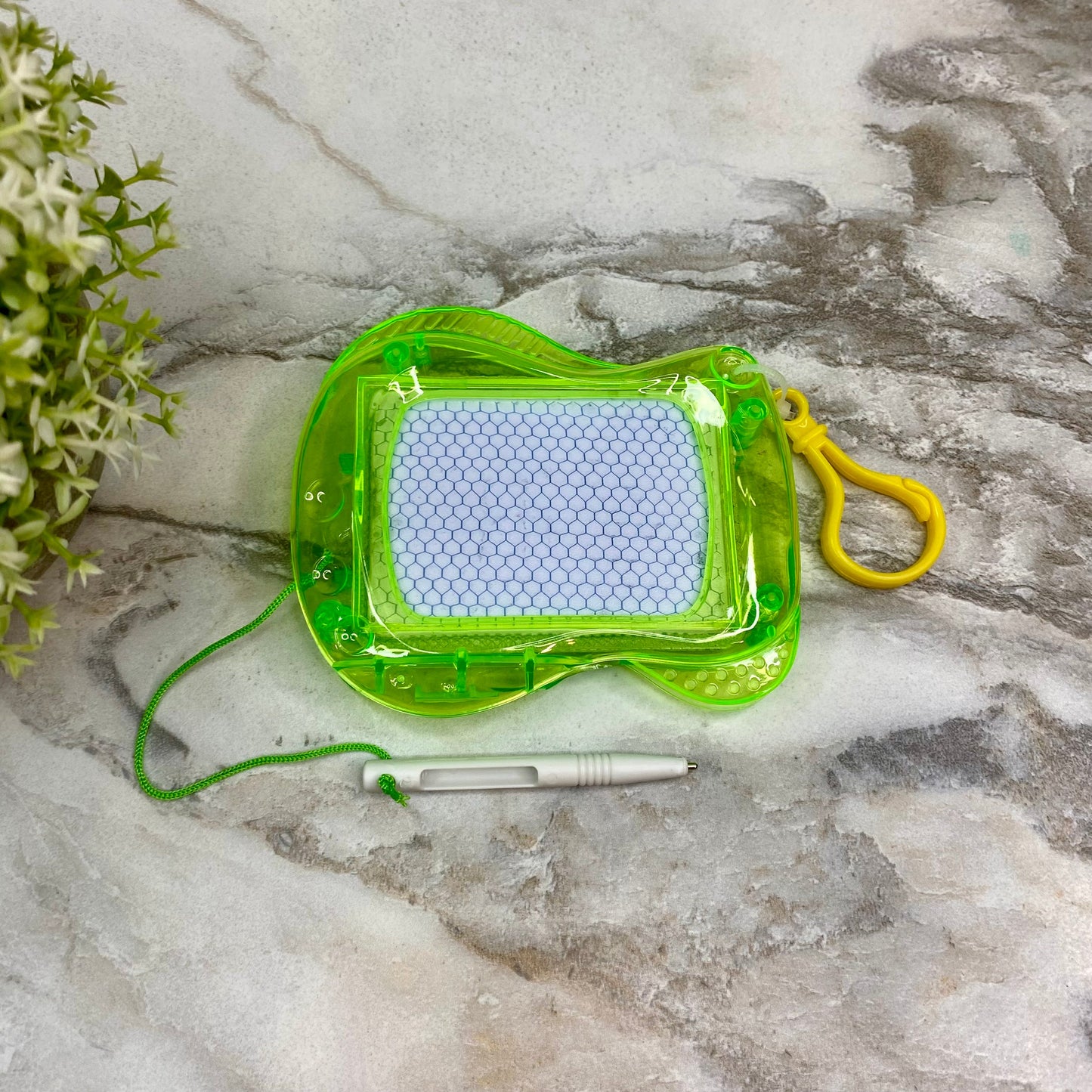 Backpack Clip - Mini Sketch Board MNC