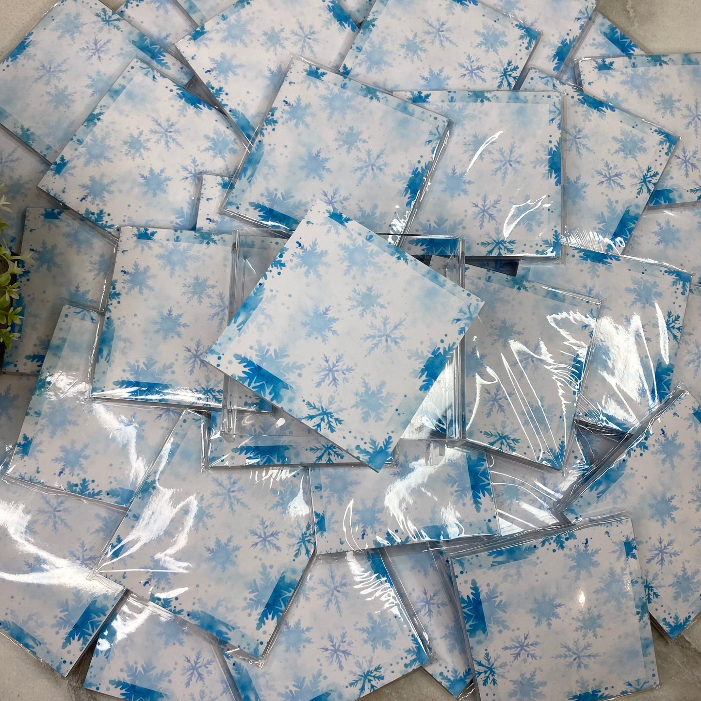 The Sticky Note Collection - Light Blue Snowflakes