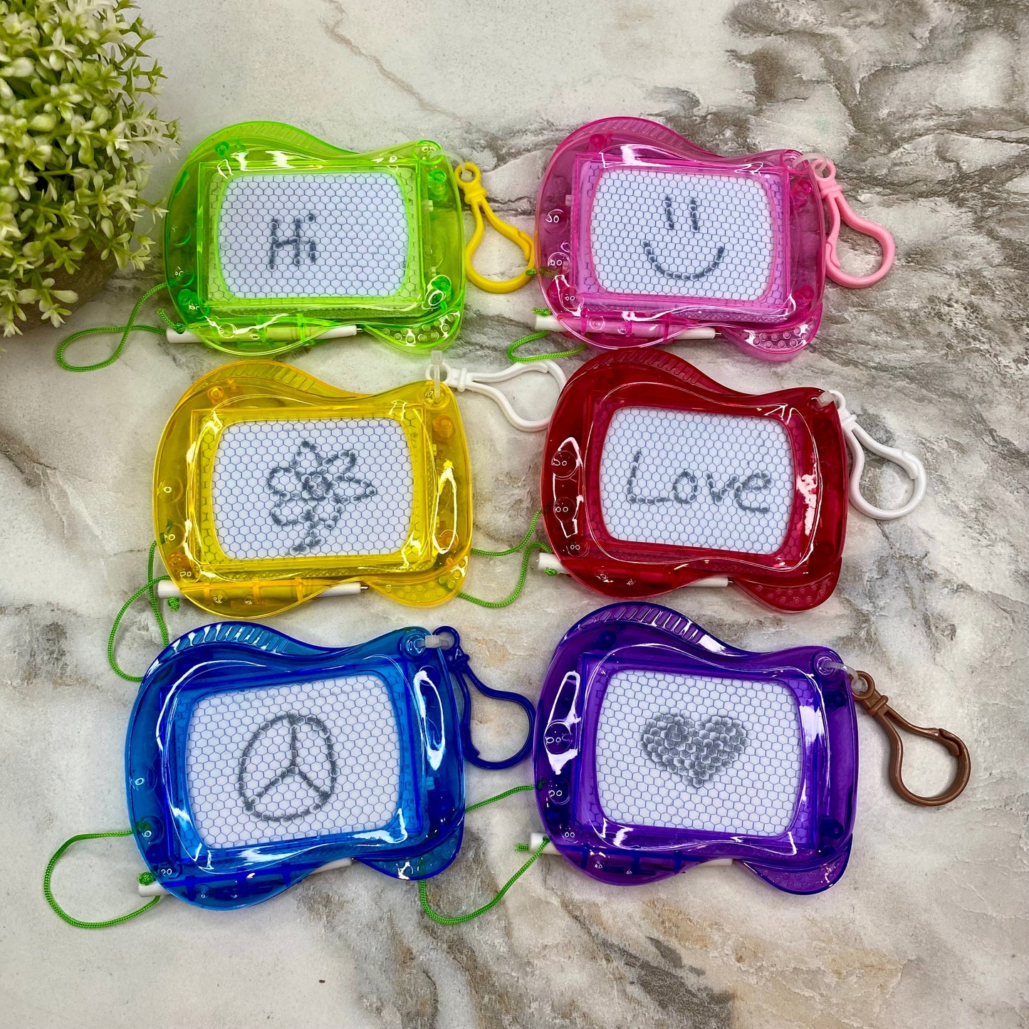 Backpack Clip - Mini Sketch Board MNC
