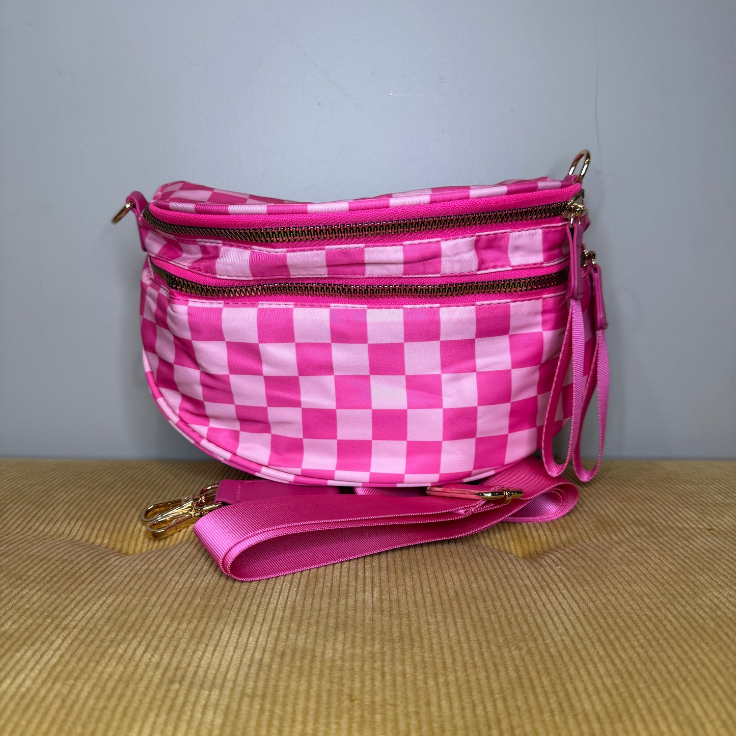 Roni - Nylon Crossbody - Hot Pink
