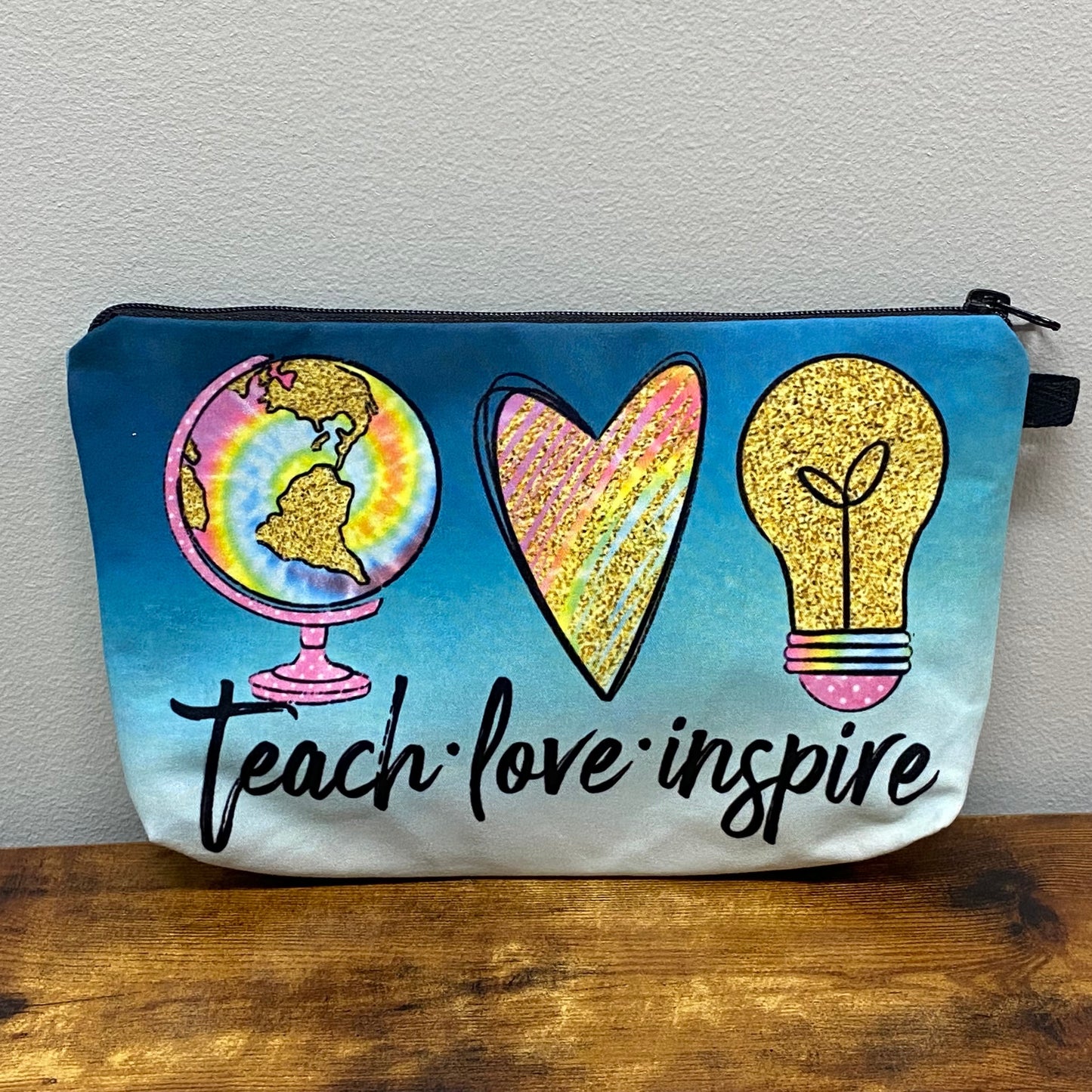 Pouch - Teach Love Inspire Lightbulb MNC