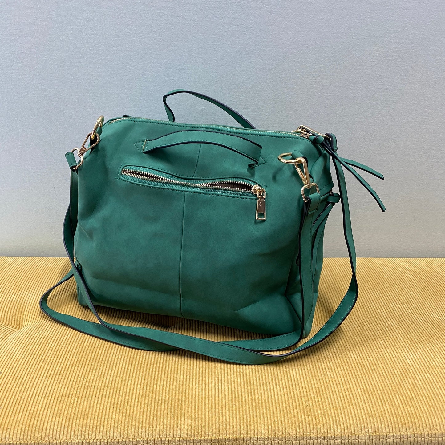 Quinn - Suede Handbag Kelly Green MNC