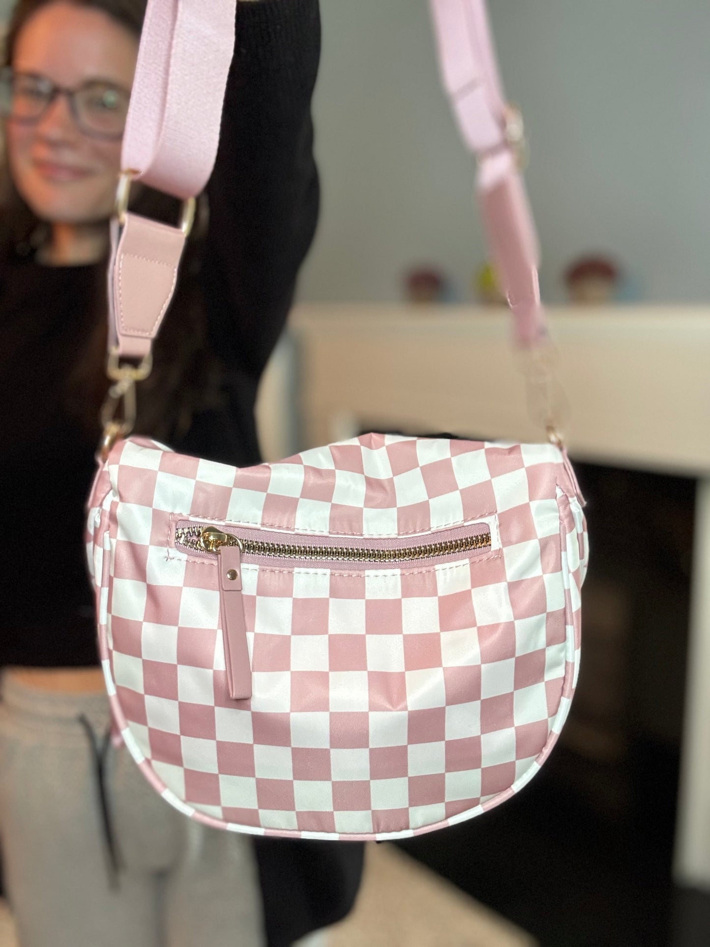 Roni - Nylon Crossbody - Light Pink