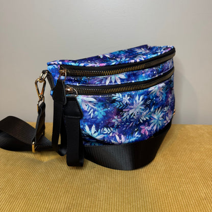 Roni - Nylon Crossbody - Blue Purple Snowflake