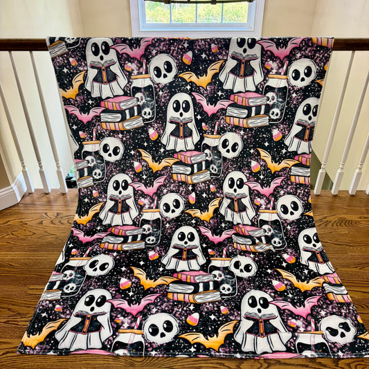 Blanket Halloween #21 - Reading Ghosts - PREORDER ends 7/25