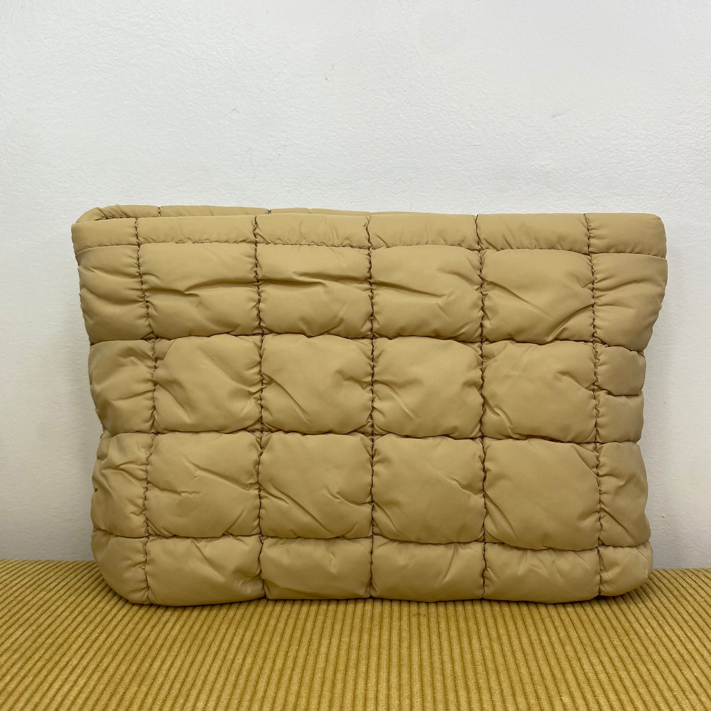 Puffer Pouch MNC