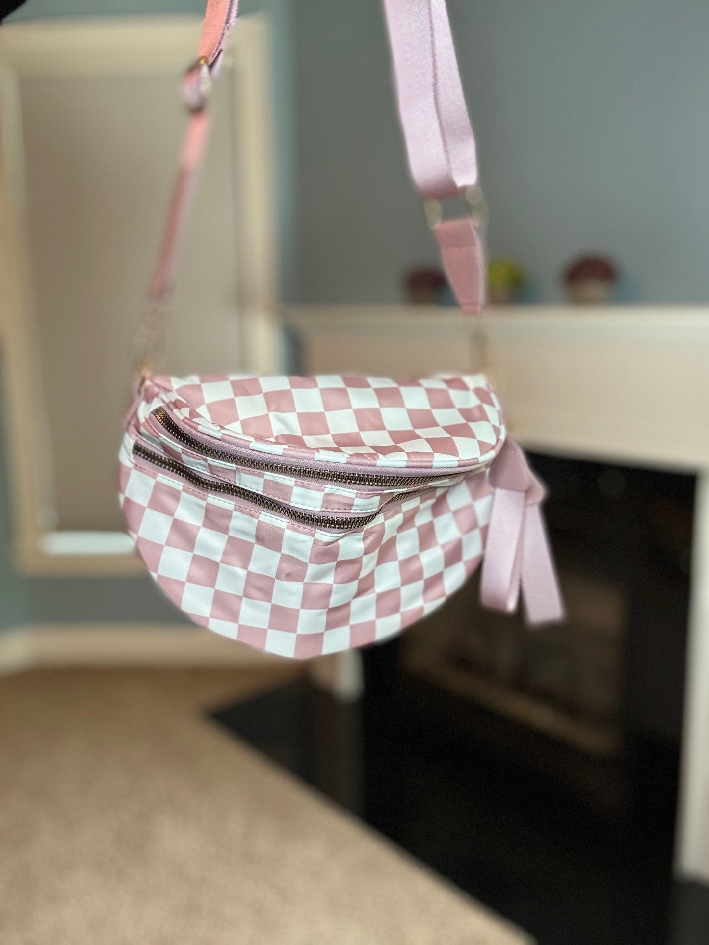 Roni - Nylon Crossbody - Light Pink