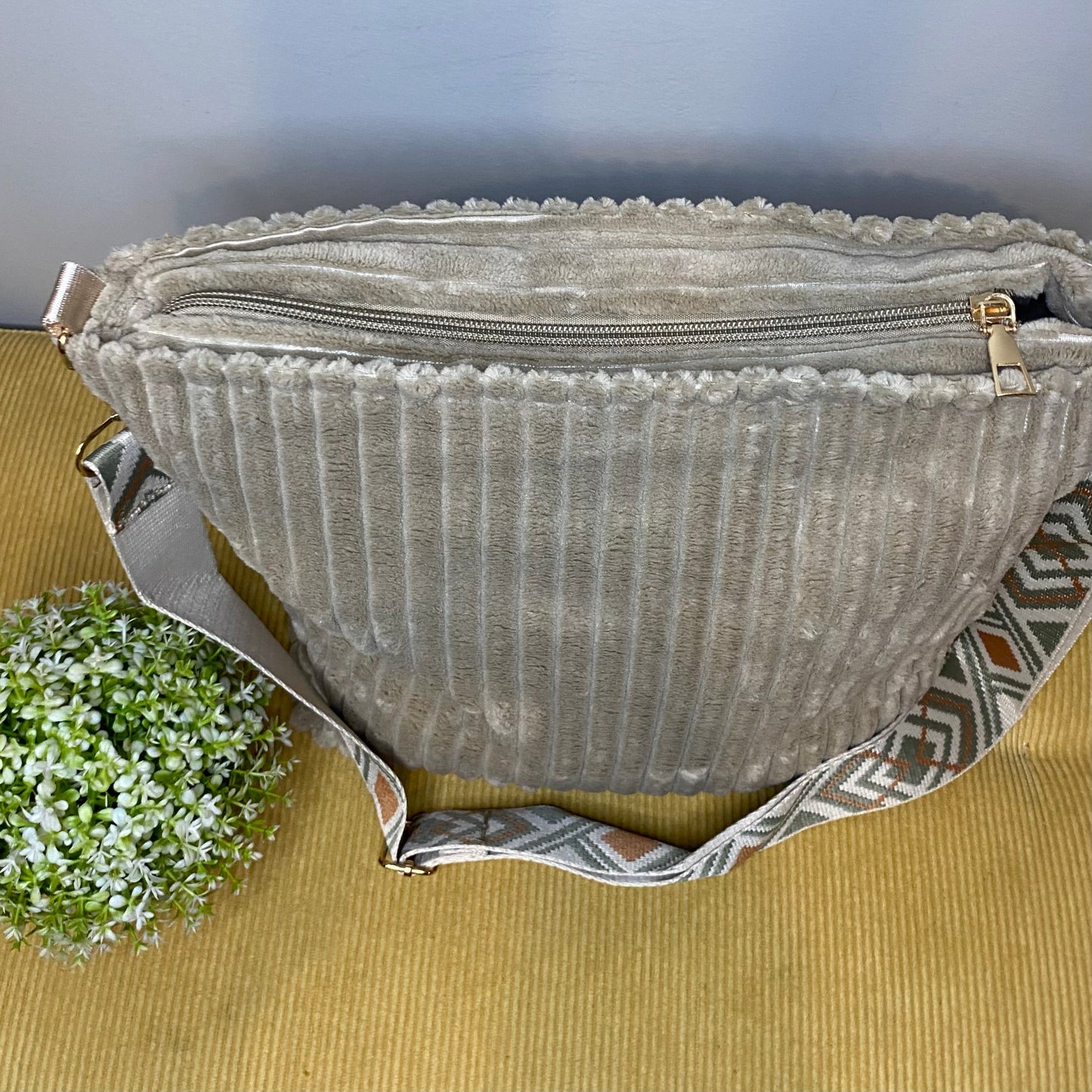 Willow - Corduroy Shopper Purse - PREORDER 7/16-7/19