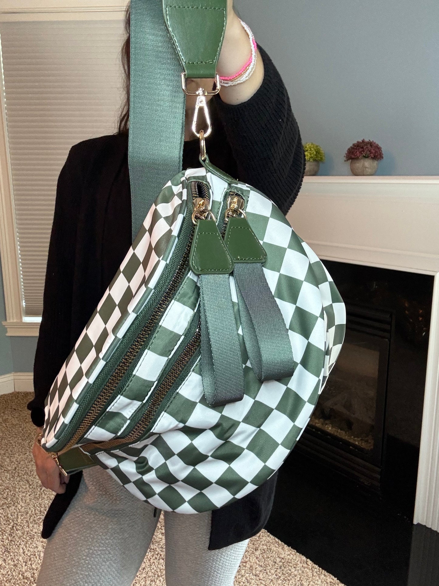 Roni - Checkered - Nylon Crossbody - Dark Green - PREORDER