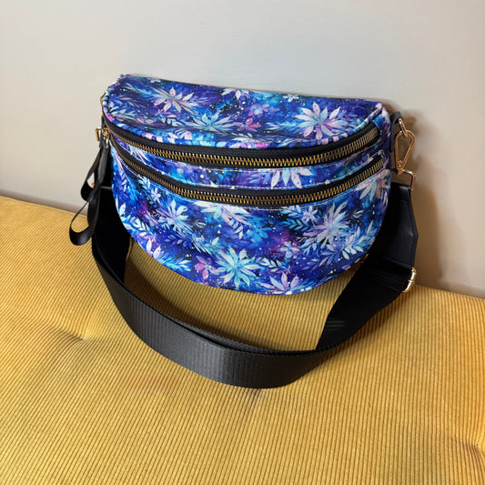 Roni - Nylon Crossbody - Blue Purple Snowflake