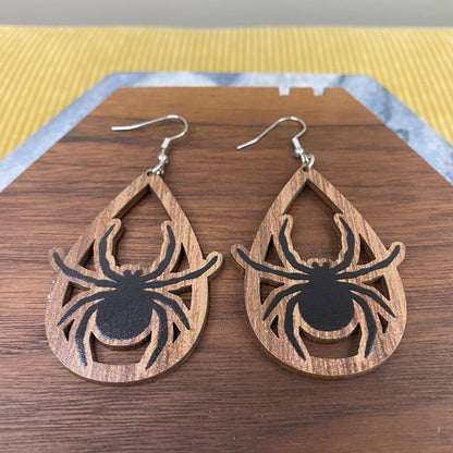 Wooden Teardrop Cutout - Halloween Spider