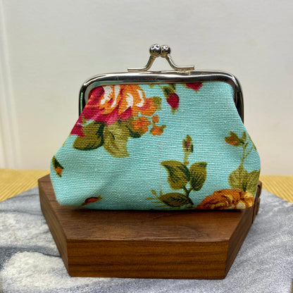 Clamshell Coin Purse MNC