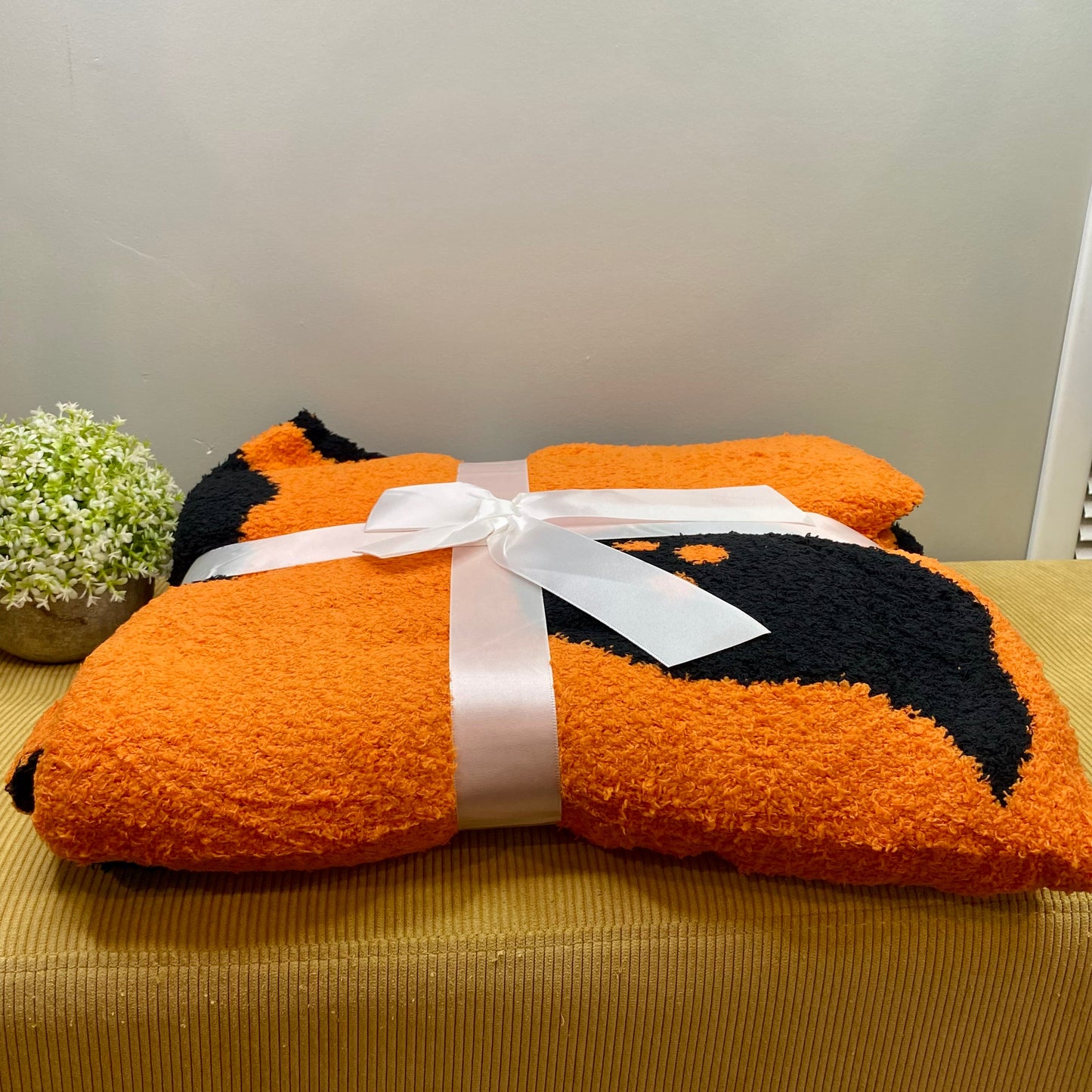 Blanket - Soft Dreams - Double Sided Ghost Orange Black