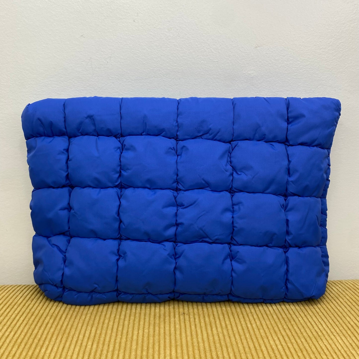 Puffer Pouch MNC