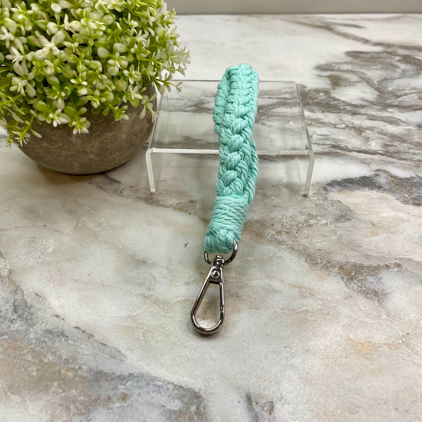 Keychain - Macrame Bracelet - Braided Mint MNC