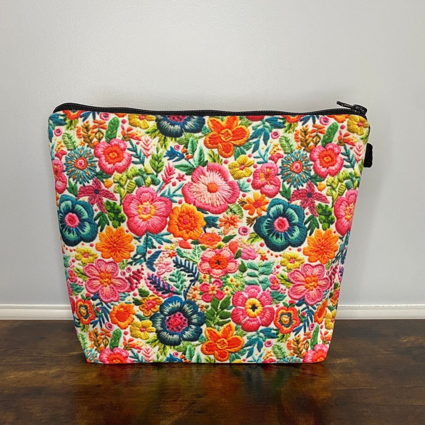 Pouch XL - Floral Colorful Embroidery MNC