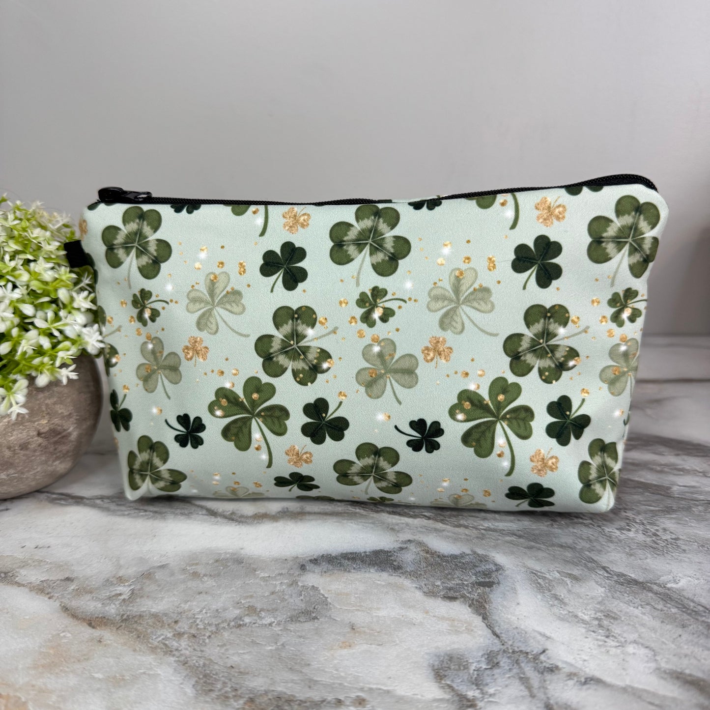 Pouch - St Patrick’s Day - Olive Gold Sparkle Clover