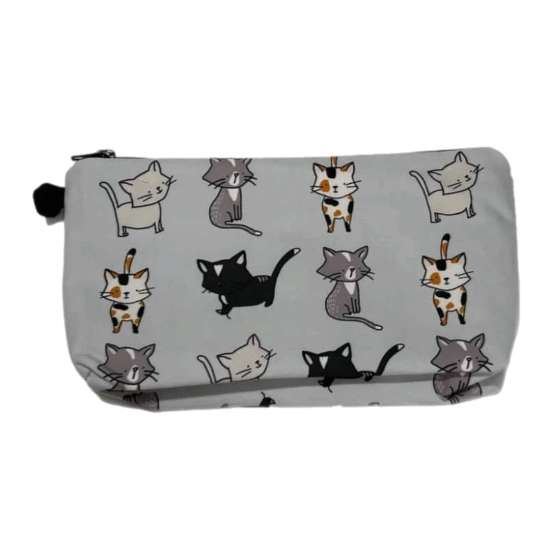 Pouch - Cats on Blue MNC