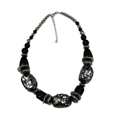 Vintage Black and Silver Tone Necklace MN